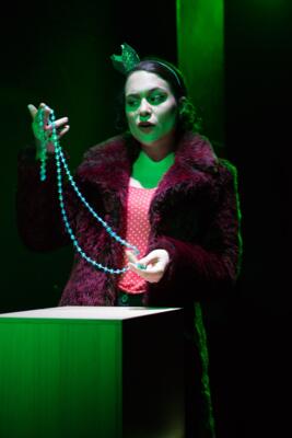 Snow White gets angry 8/14