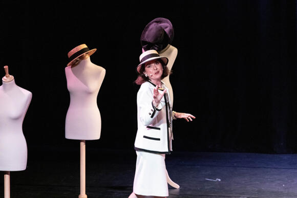 Signorina Gabrielle Chanel 4/7
