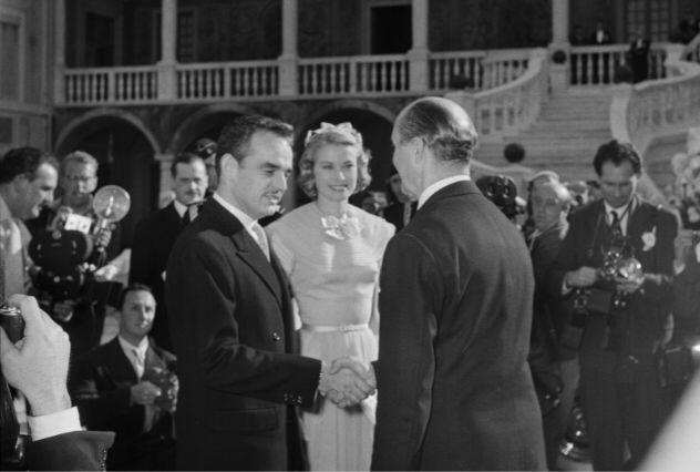 Le « Mariage du siècle » vu par la télévision et le cinéma 1/1