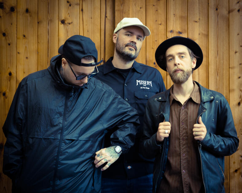THURSDAY LIVE SESSIONS - DIRTY DEEP 1/1