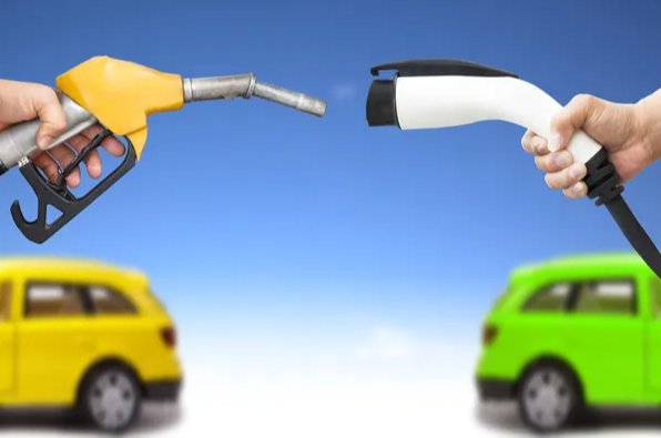 Conferenza online - Veicoli elettrici contro motori a combustione: idee preconcette e impatti ambientali